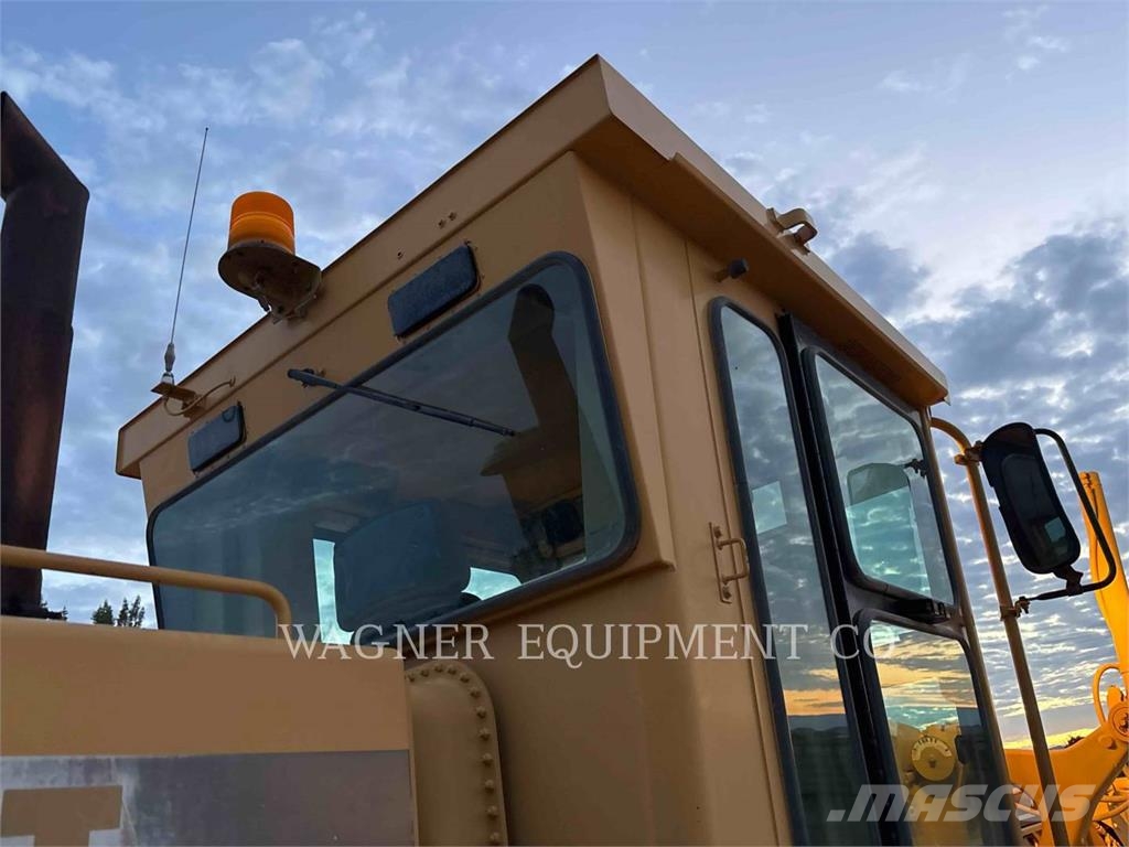 CAT 143H Grederji