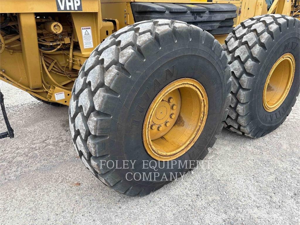 CAT 14H Graders