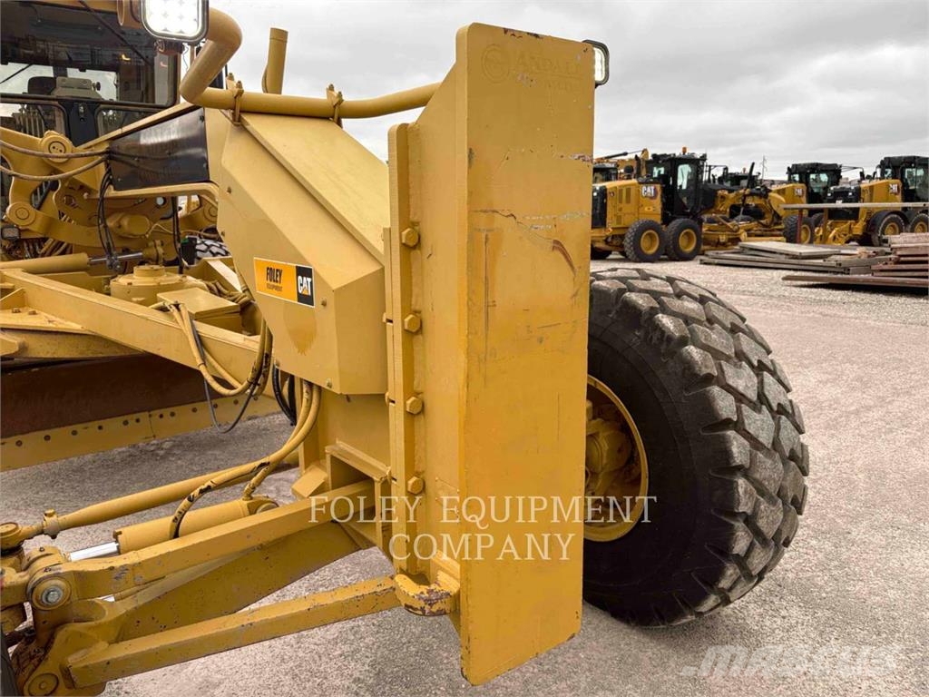 CAT 14H Graders