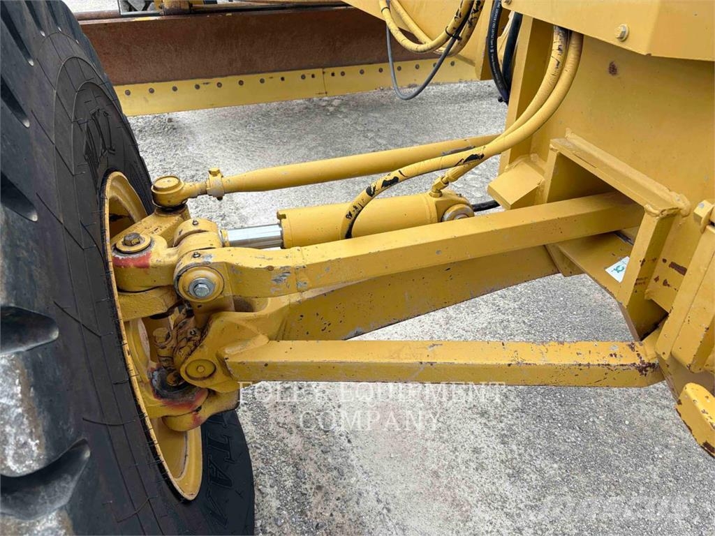 CAT 14H Graders