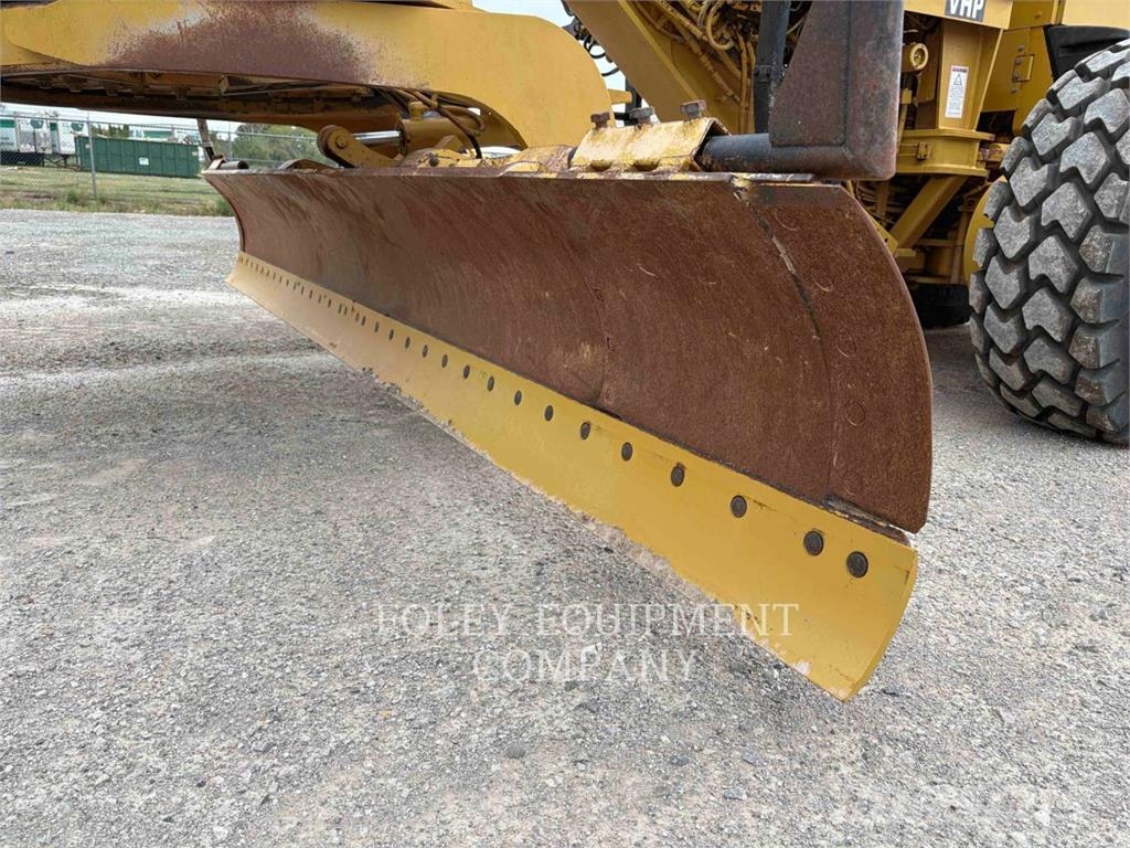 CAT 14H Graders