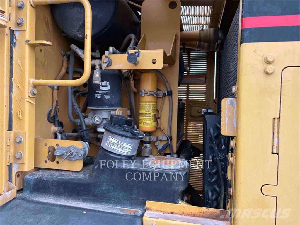 CAT 14H Graders