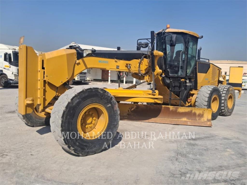 CAT 14M معدات تمهيد الطرق
