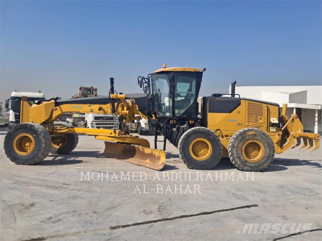 CAT 14M معدات تمهيد الطرق