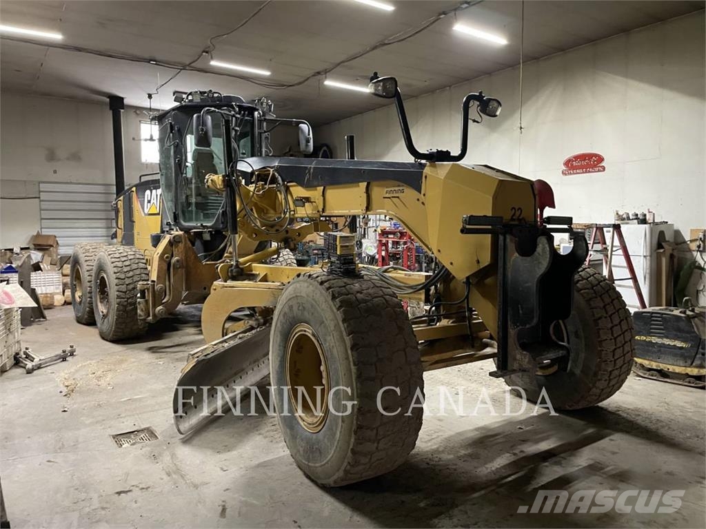 CAT 14M معدات تمهيد الطرق
