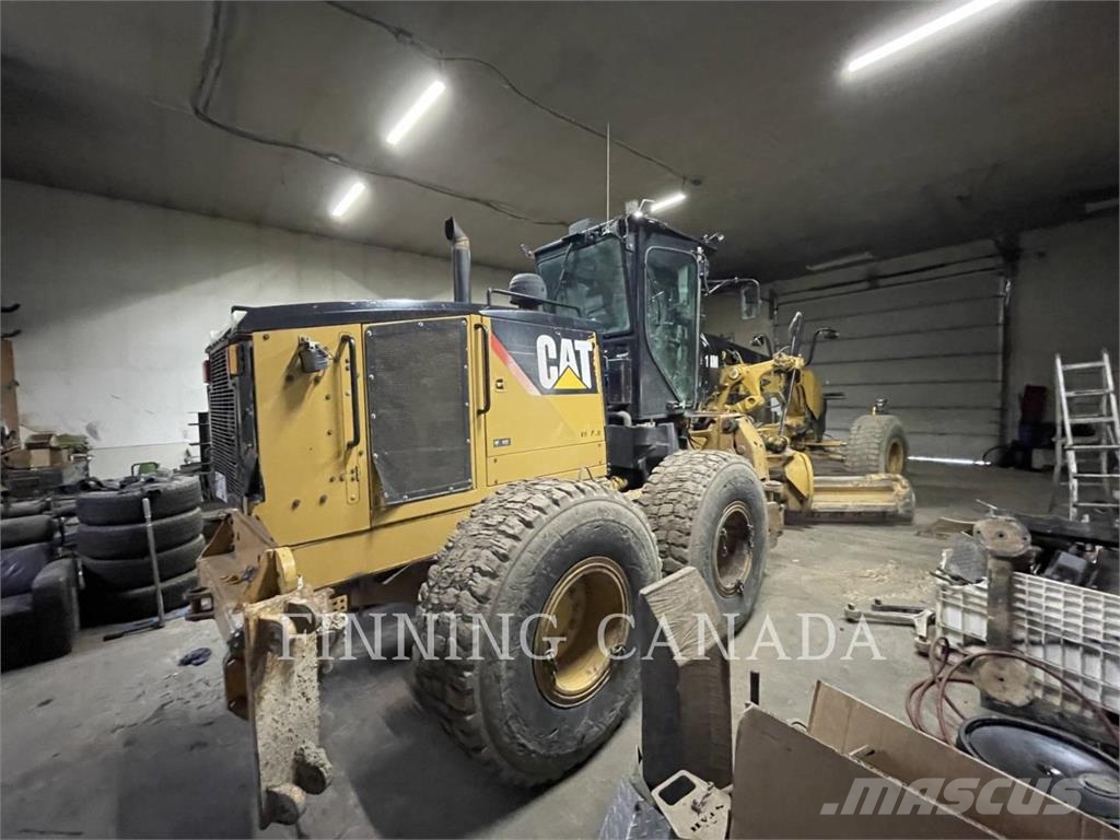 CAT 14M معدات تمهيد الطرق
