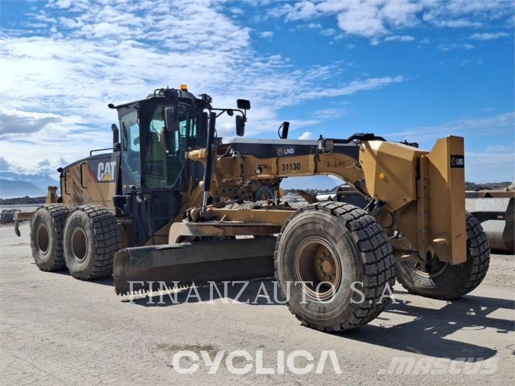 CAT 14M Greiderid