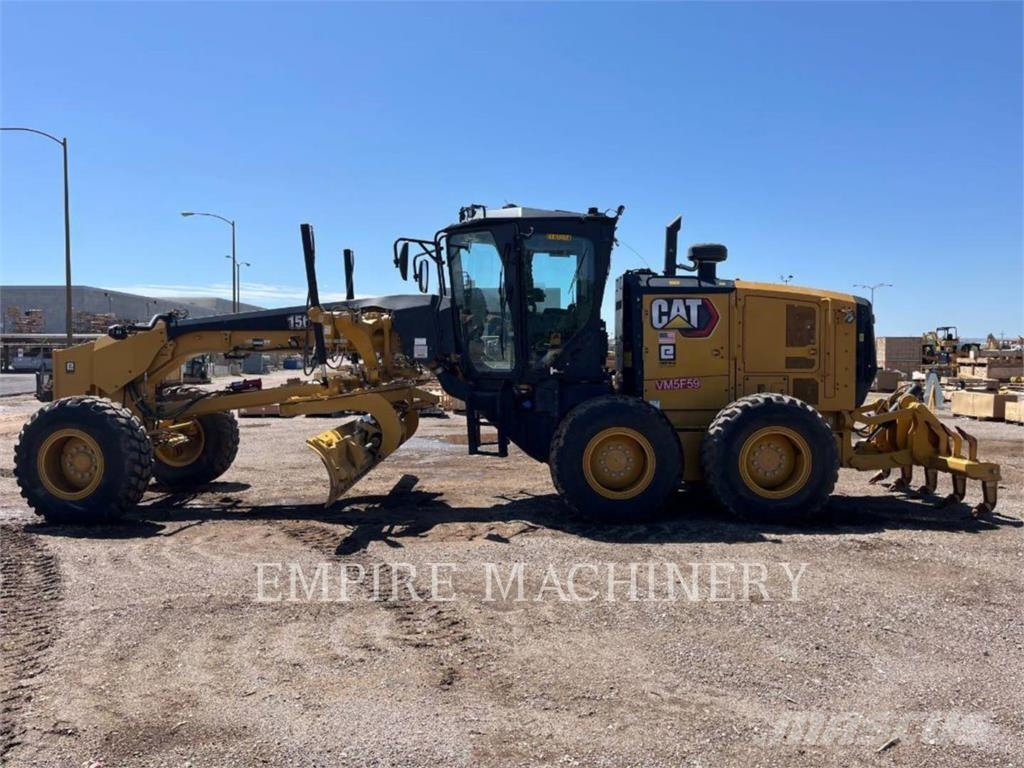 CAT 150-15 Niveleuse