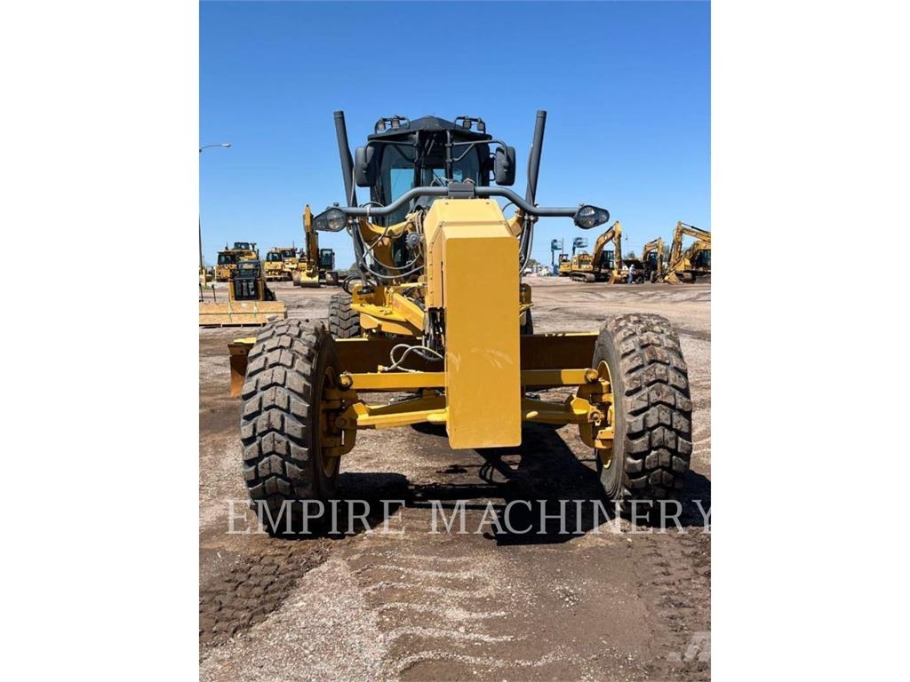 CAT 150-15 Niveleuse