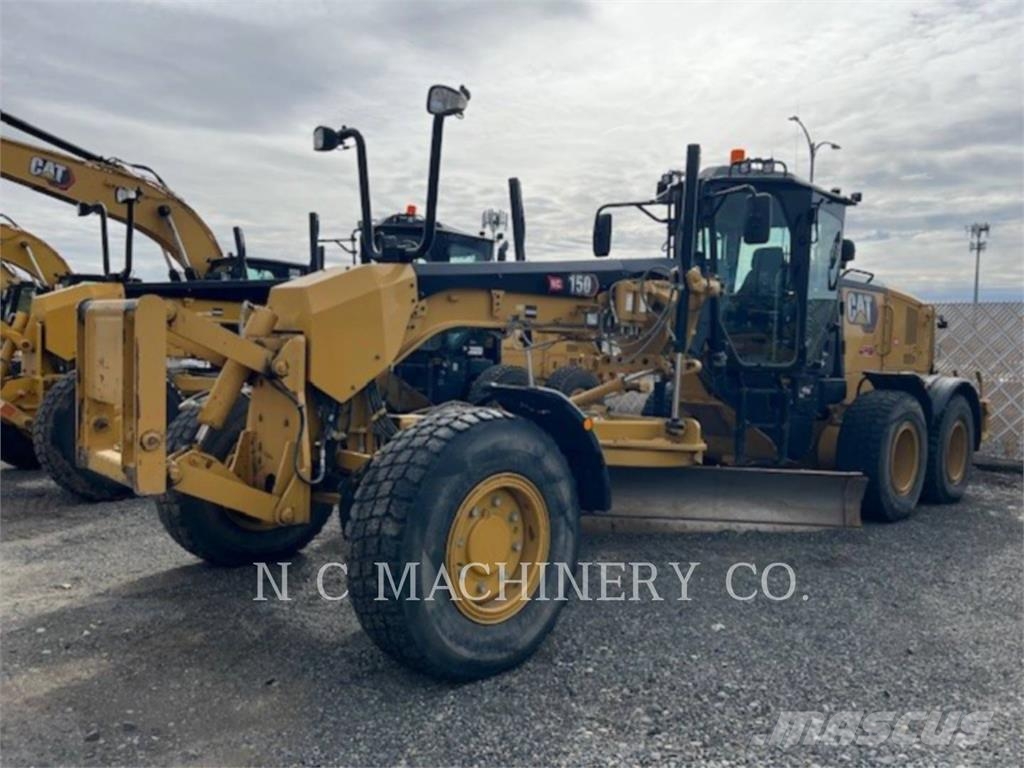 CAT 150-15AWD Grader