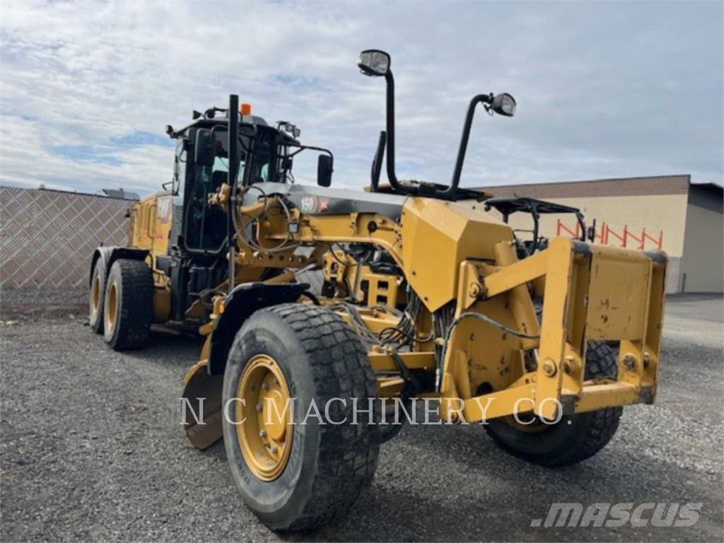 CAT 150-15AWD Grader