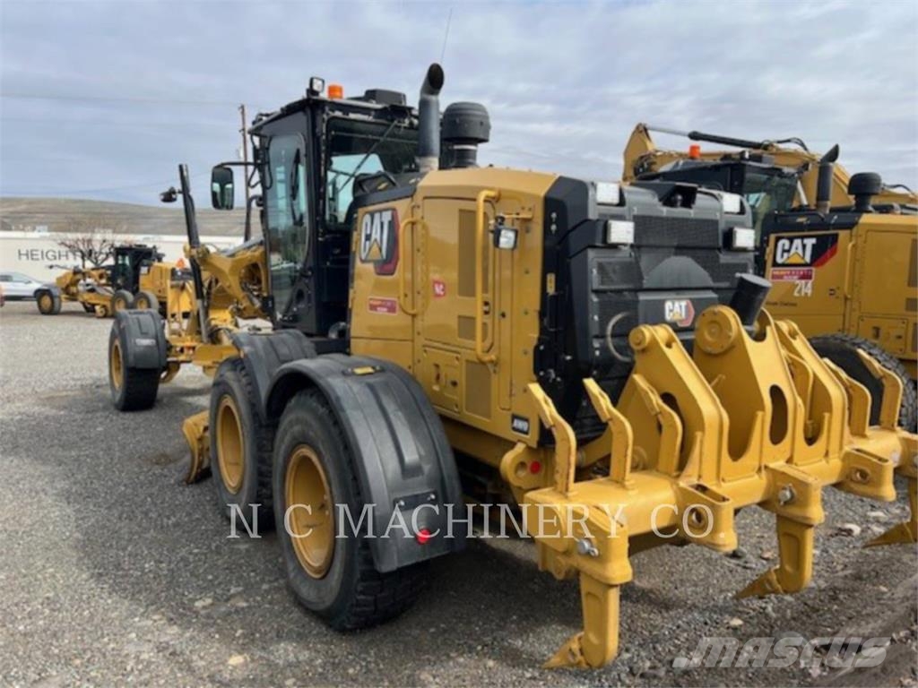 CAT 150-15AWD Grader