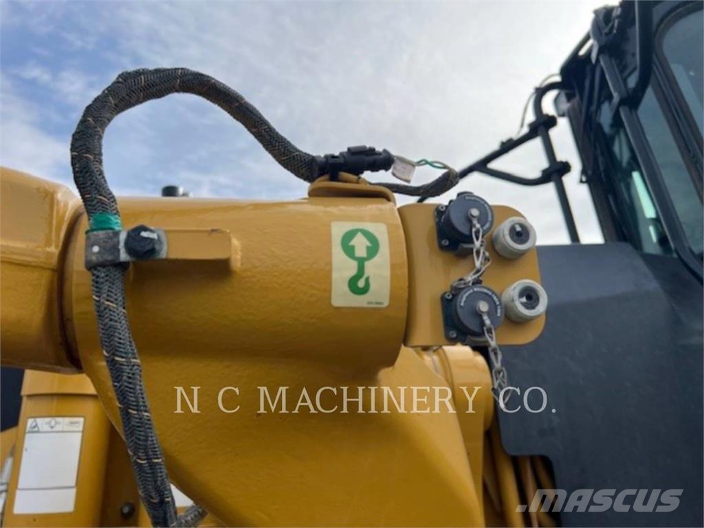 CAT 150-15AWD Grader