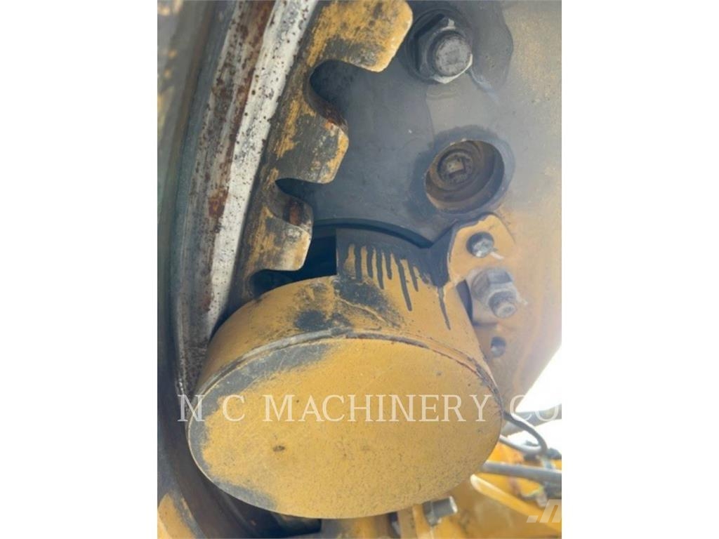 CAT 150-15AWD Grader