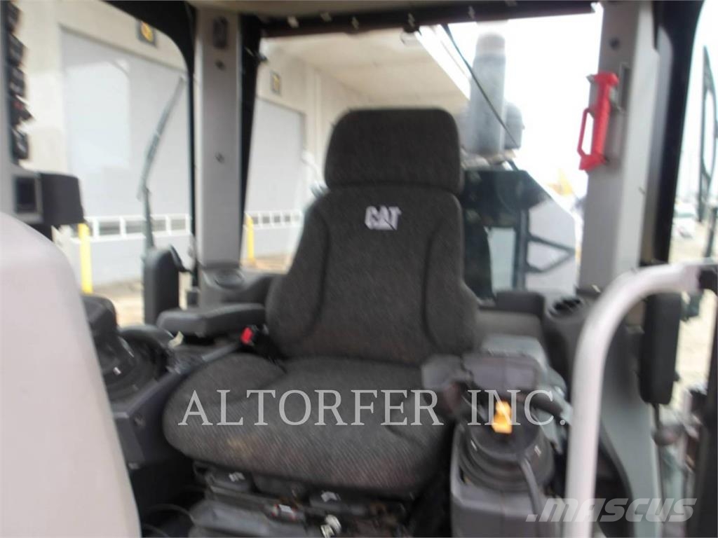 CAT 150-15AWD Γκρέιντερς