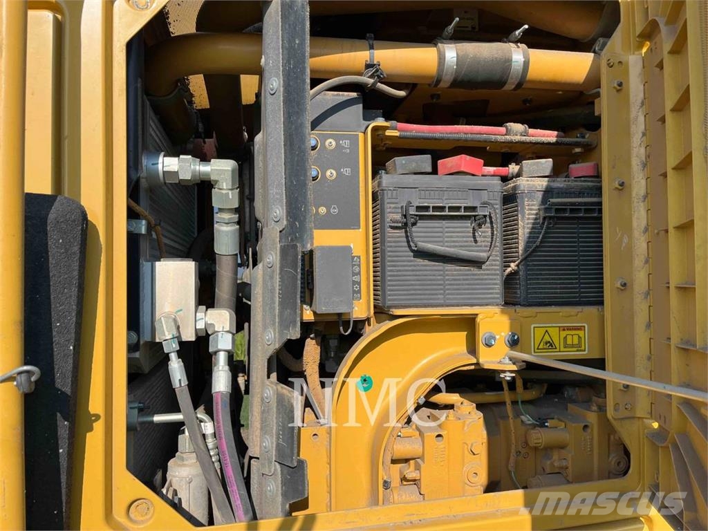 CAT 150-15AWD Greideriai