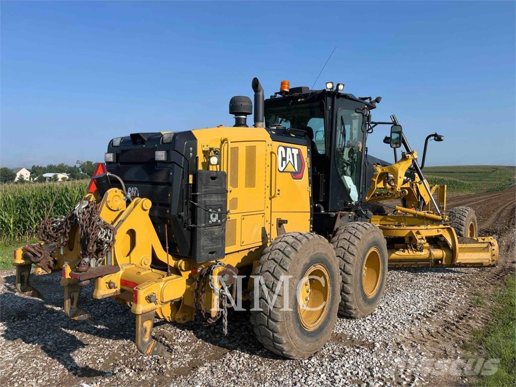 CAT 150-15AWD Greideriai