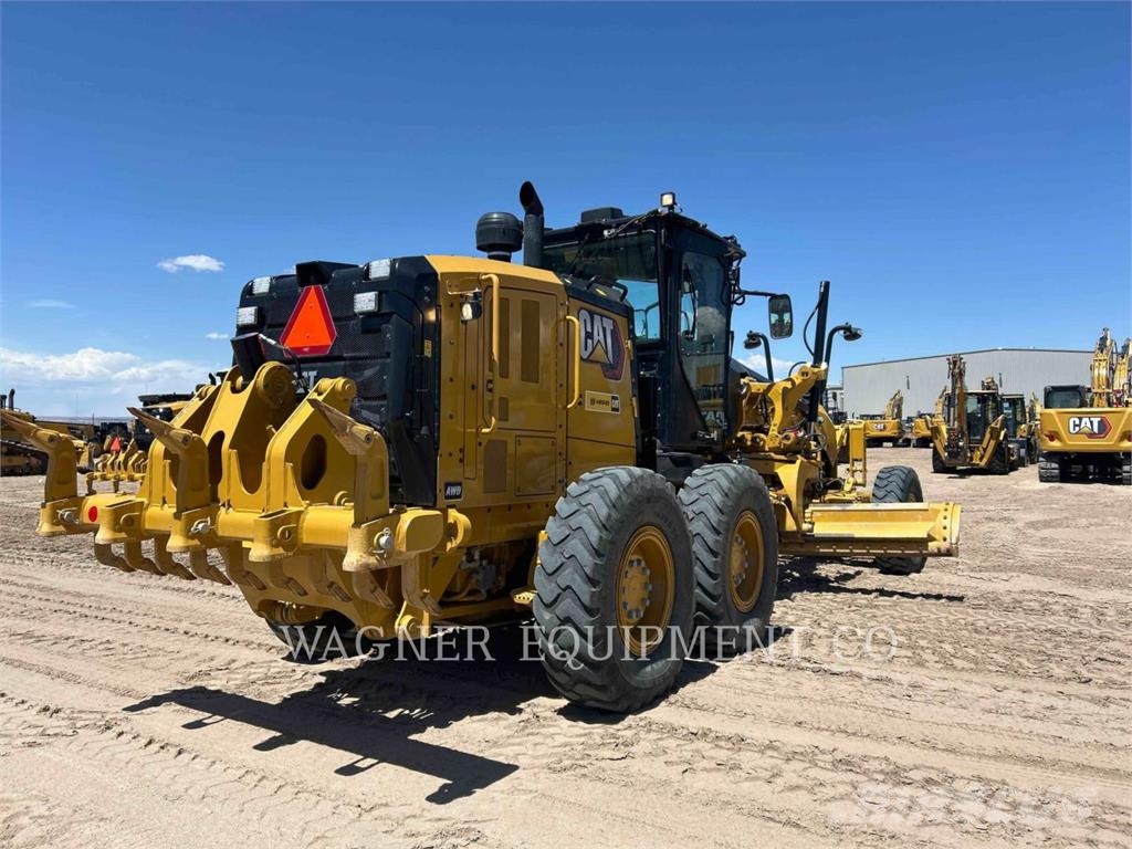 CAT 150 AWD معدات تمهيد الطرق