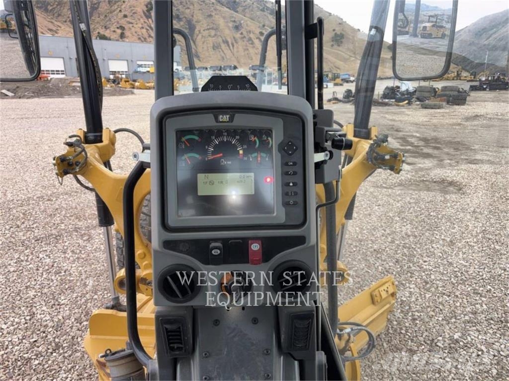 CAT 150 AWD Gredere