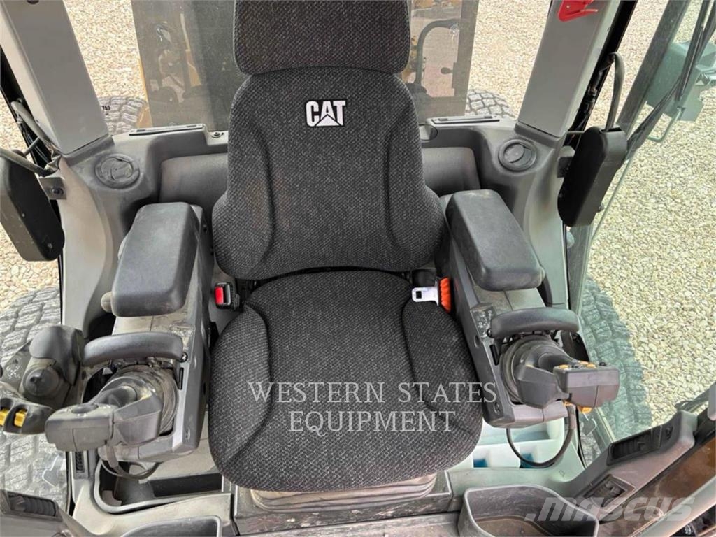 CAT 150 AWD Gredere