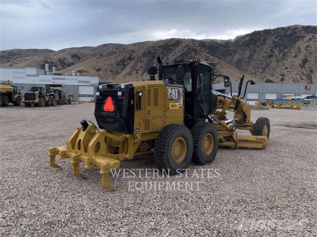 CAT 150 AWD Gredere