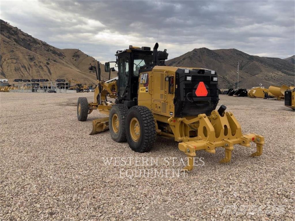 CAT 150 AWD Gredere