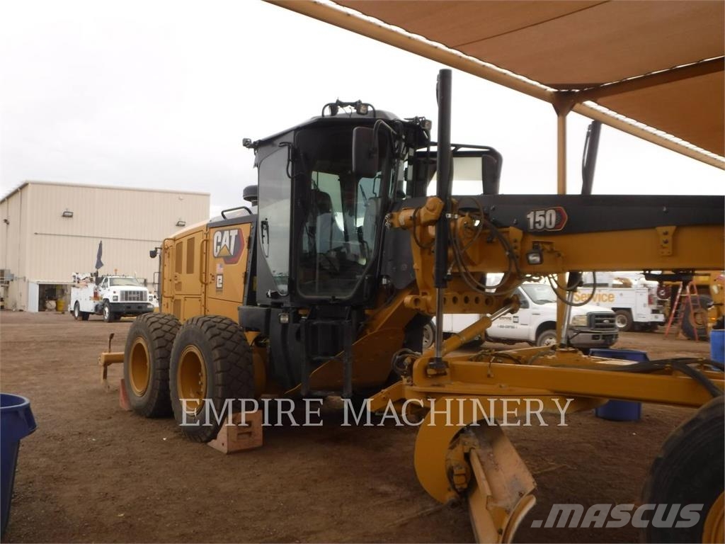 CAT 15015 Niveleuse