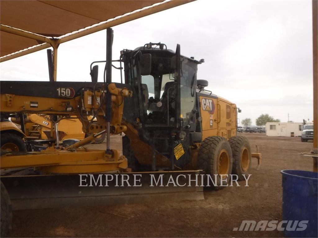 CAT 15015 Niveleuse
