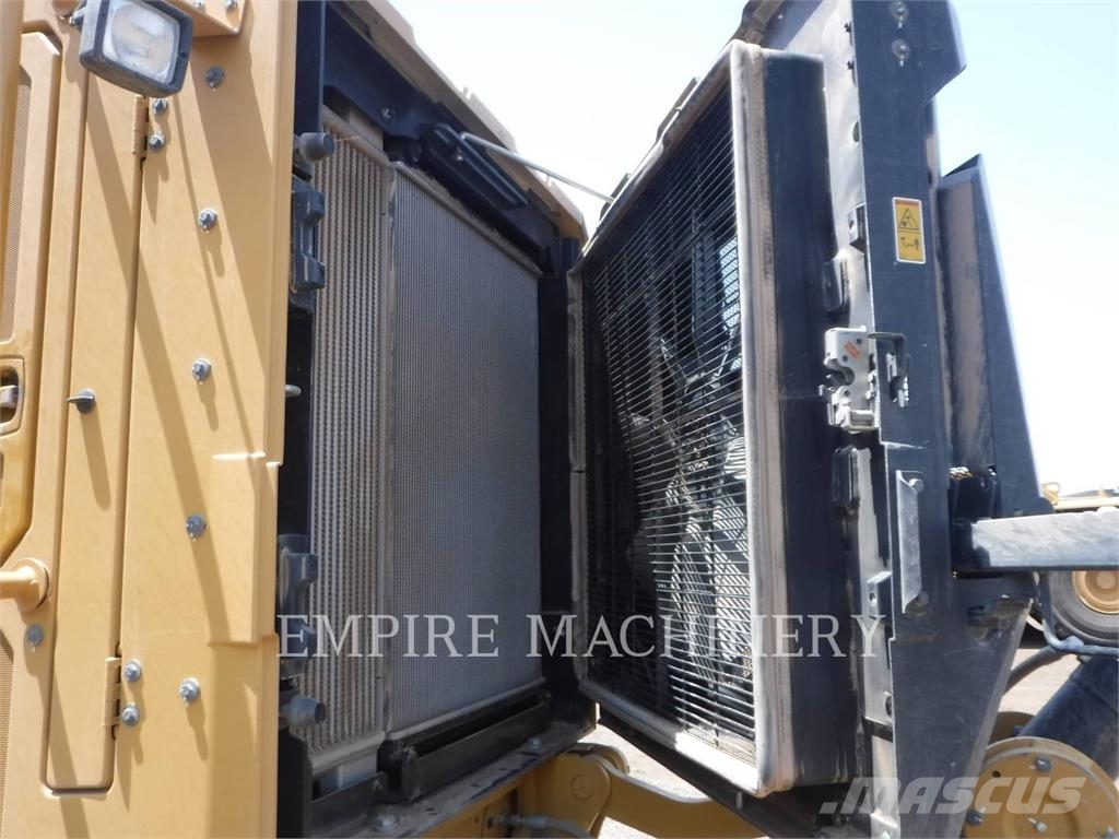 CAT 15015 Niveleuse