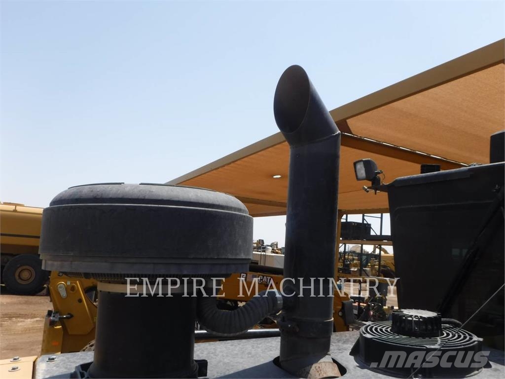 CAT 15015 Niveleuse