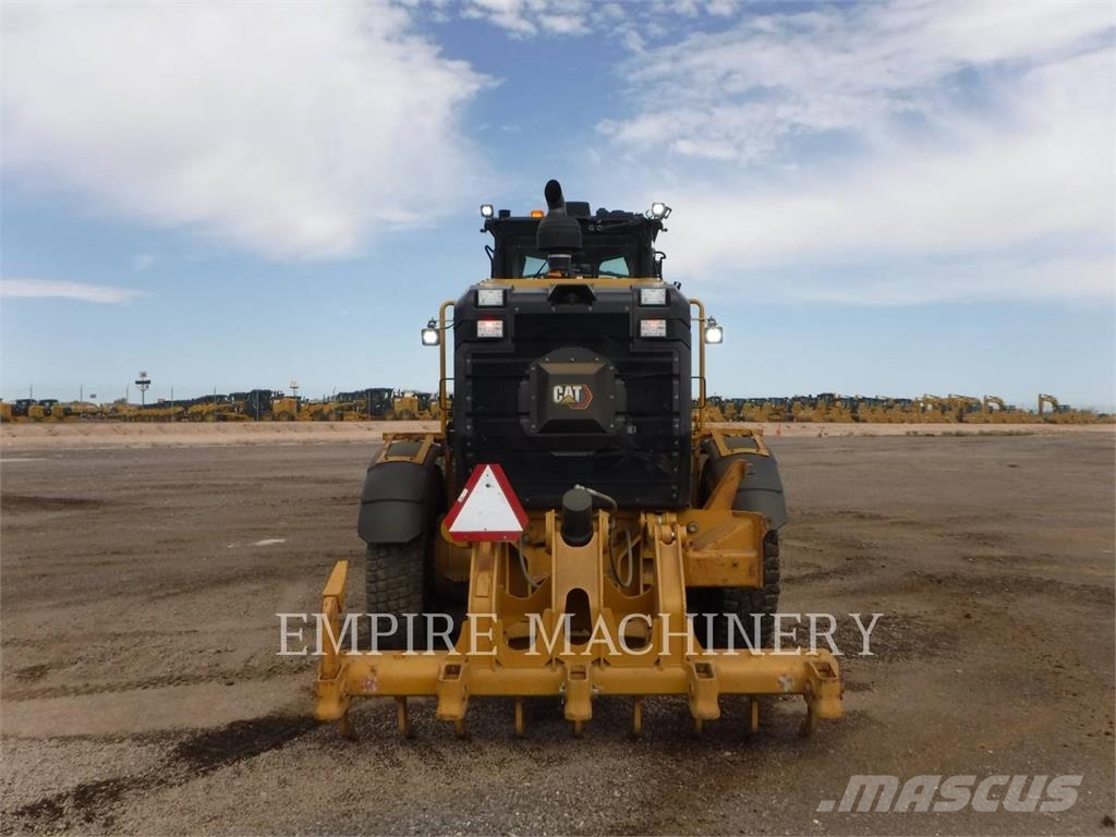 CAT 15015AWD Γκρέιντερς