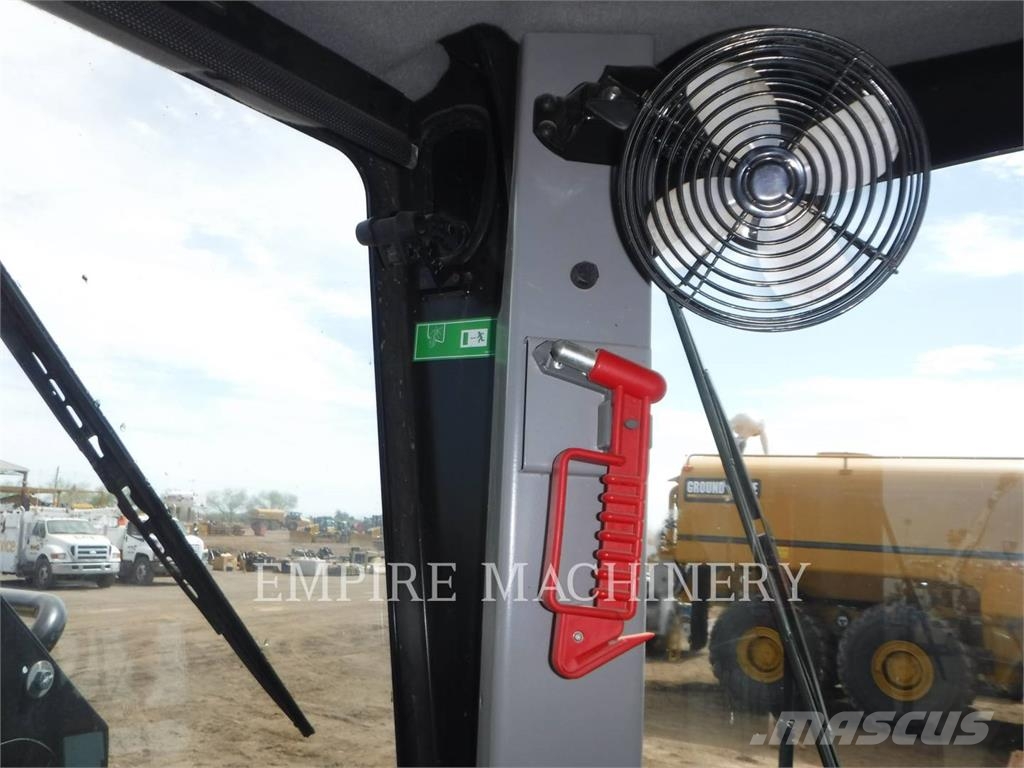 CAT 15015AWD Γκρέιντερς