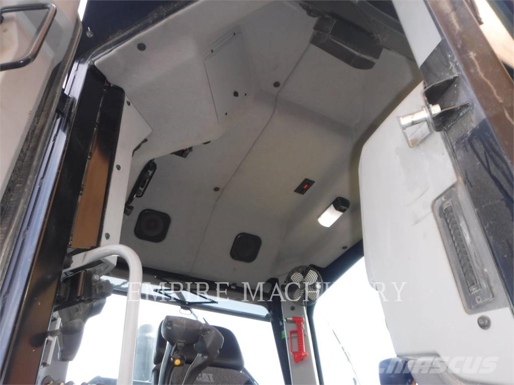 CAT 15015AWD Γκρέιντερς