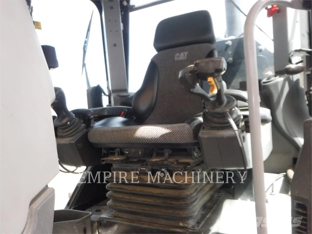 CAT 15015AWD Γκρέιντερς