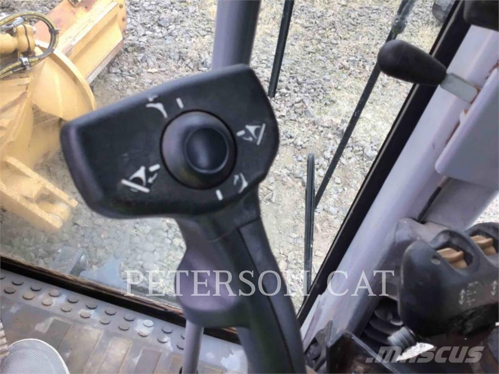 CAT 160M2 AWD معدات تمهيد الطرق