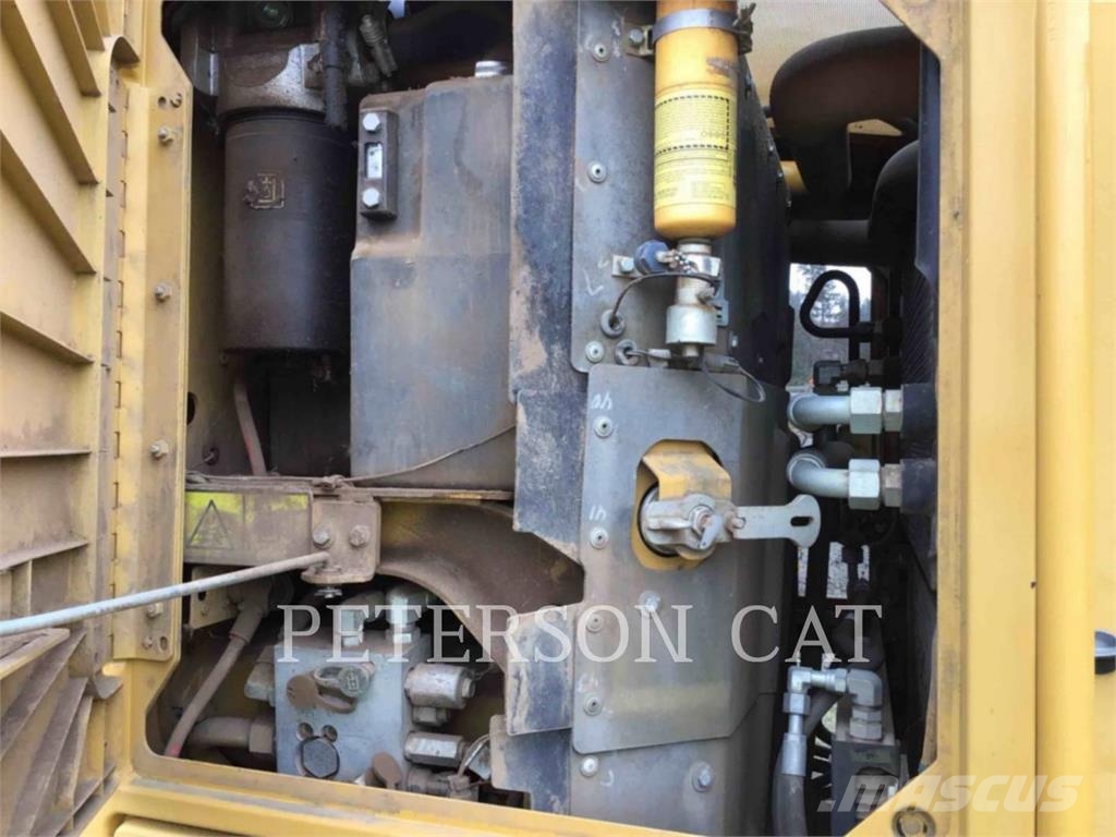 CAT 160M2 AWD معدات تمهيد الطرق