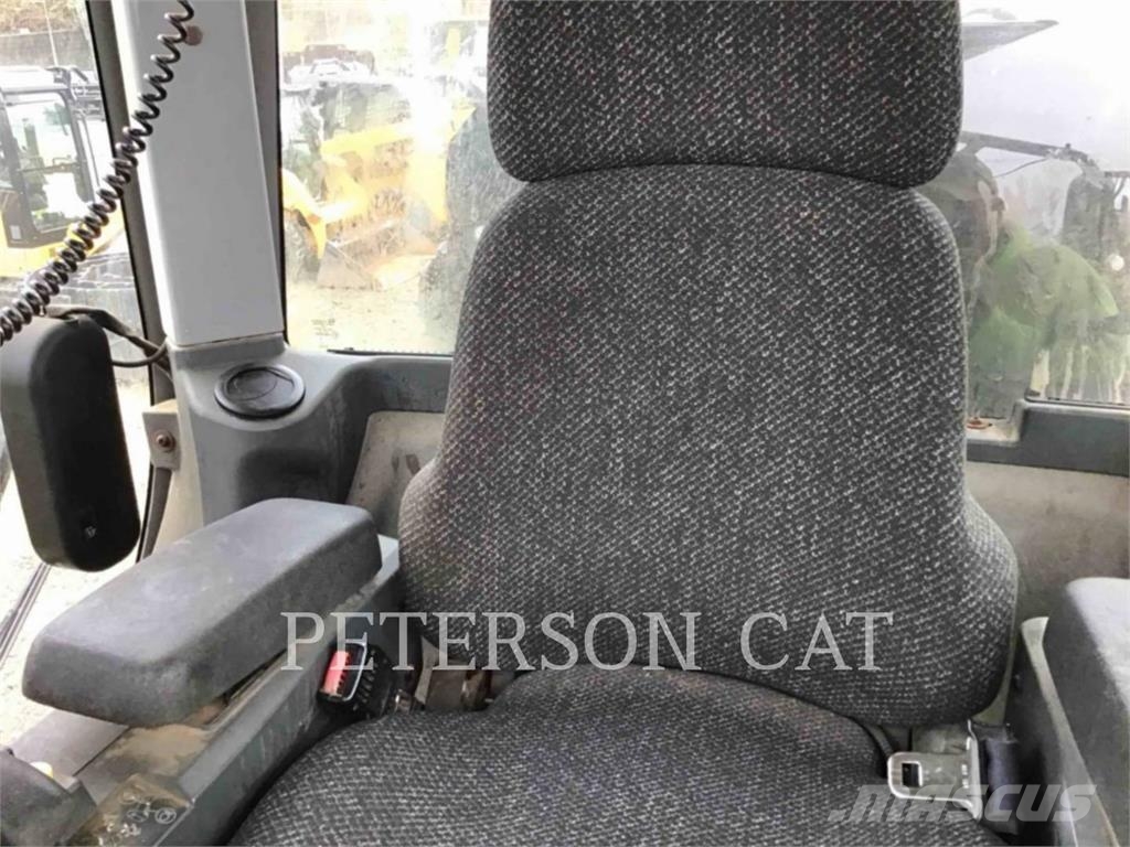 CAT 160M2 AWD معدات تمهيد الطرق