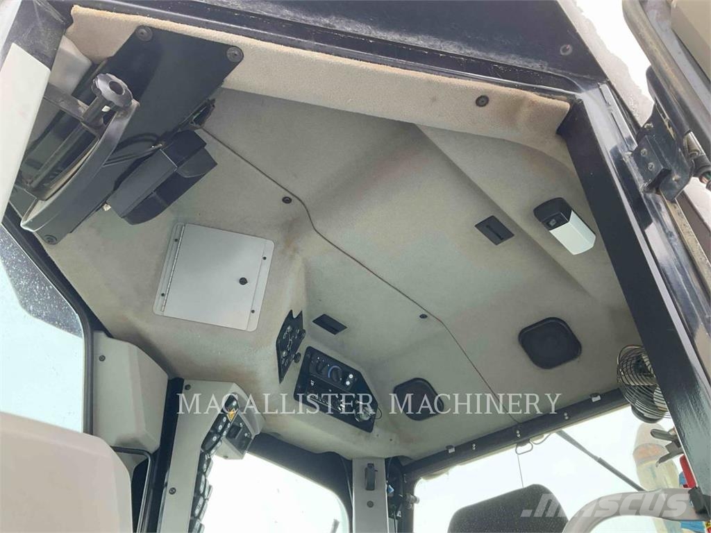 CAT 160M3 AWD Gréderek
