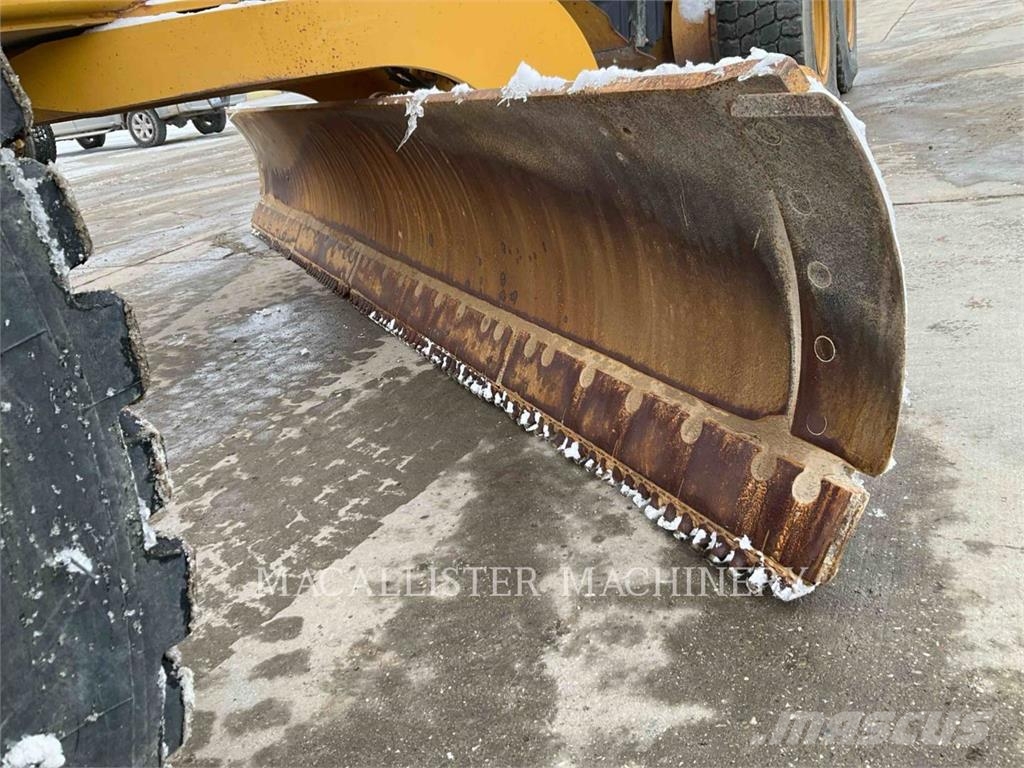 CAT 160M3 AWD Gréderek