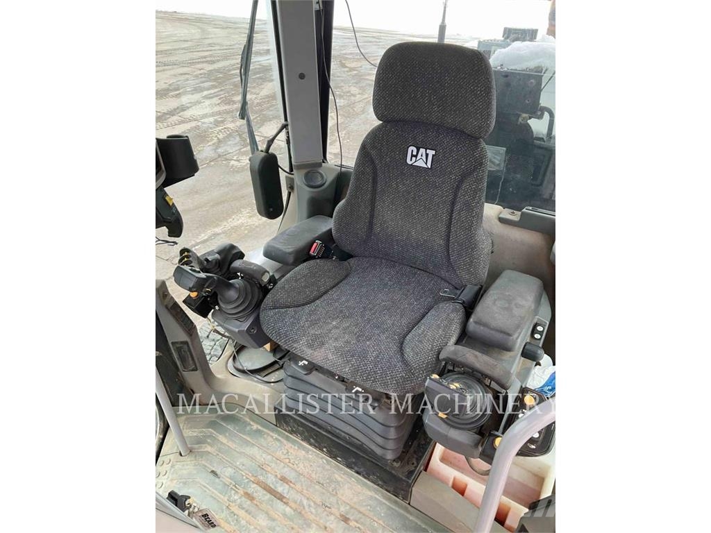 CAT 160M3AWD Grederji