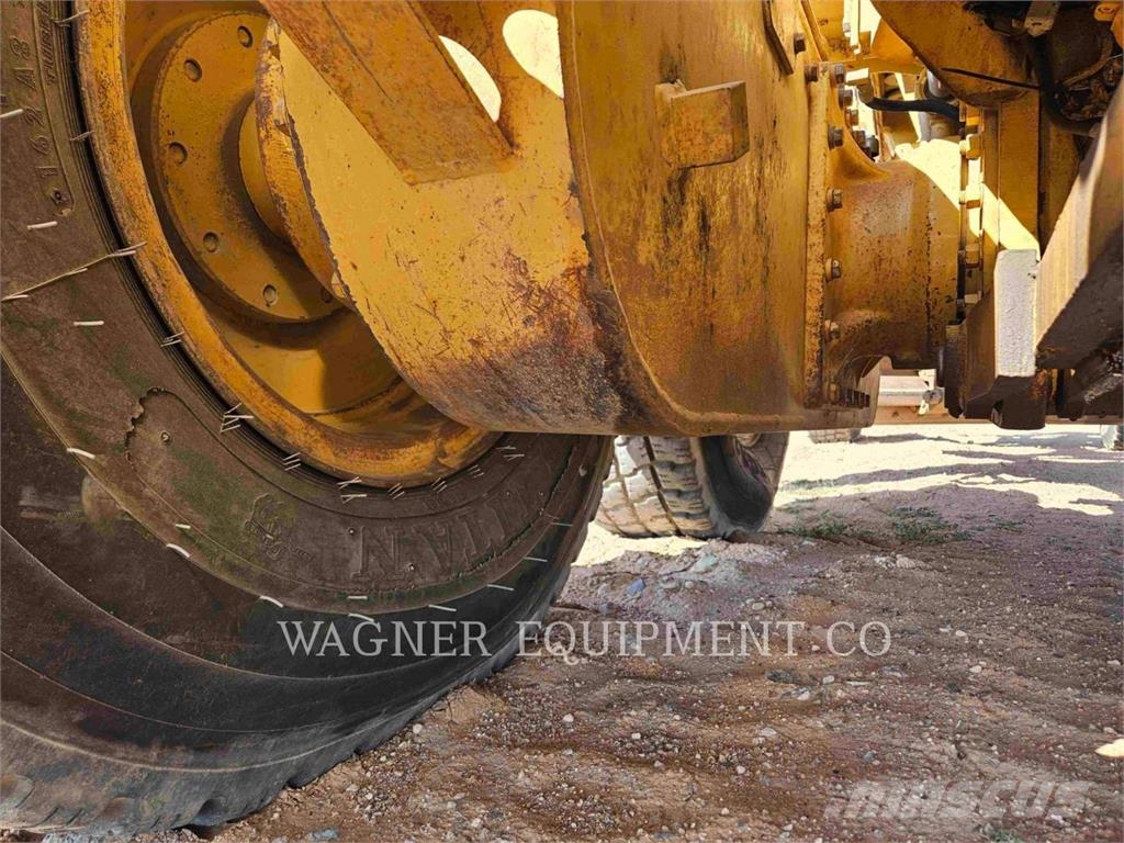 CAT 163H Grederji