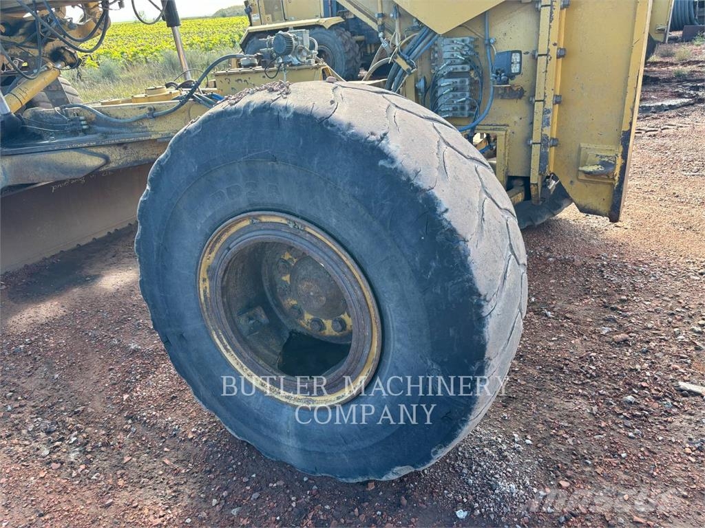 CAT 16M Grederji