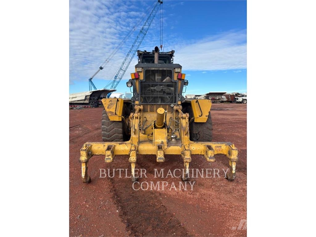 CAT 16M Graders