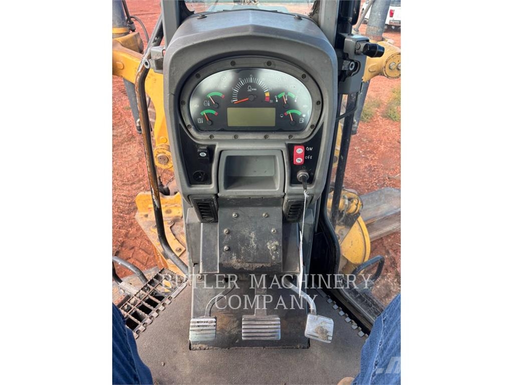 CAT 16M Graders