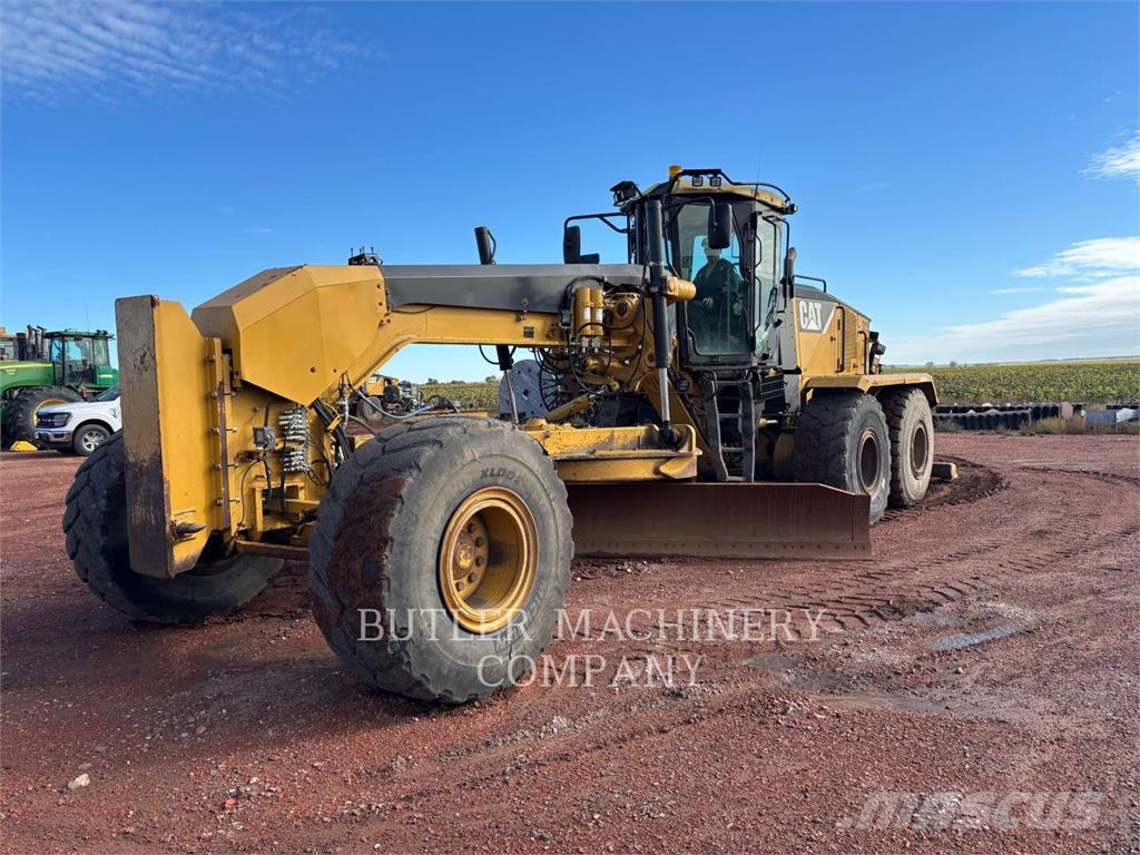 CAT 16M Grederji