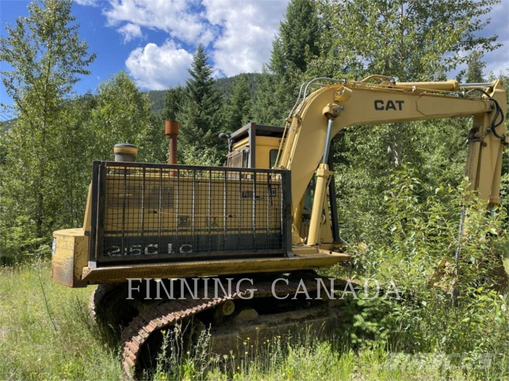 CAT 215C Kāpurķēžu ekskavatori