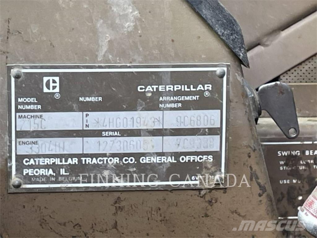 CAT 215C Kāpurķēžu ekskavatori