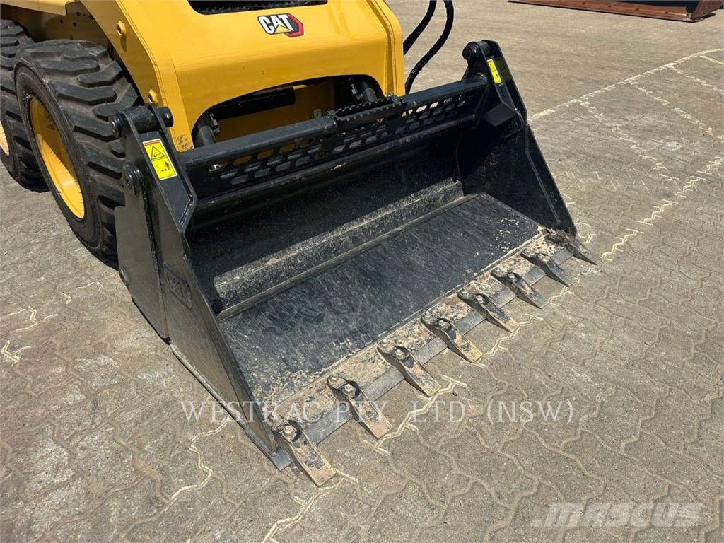 CAT 216B3LRC Kompaktrakodók