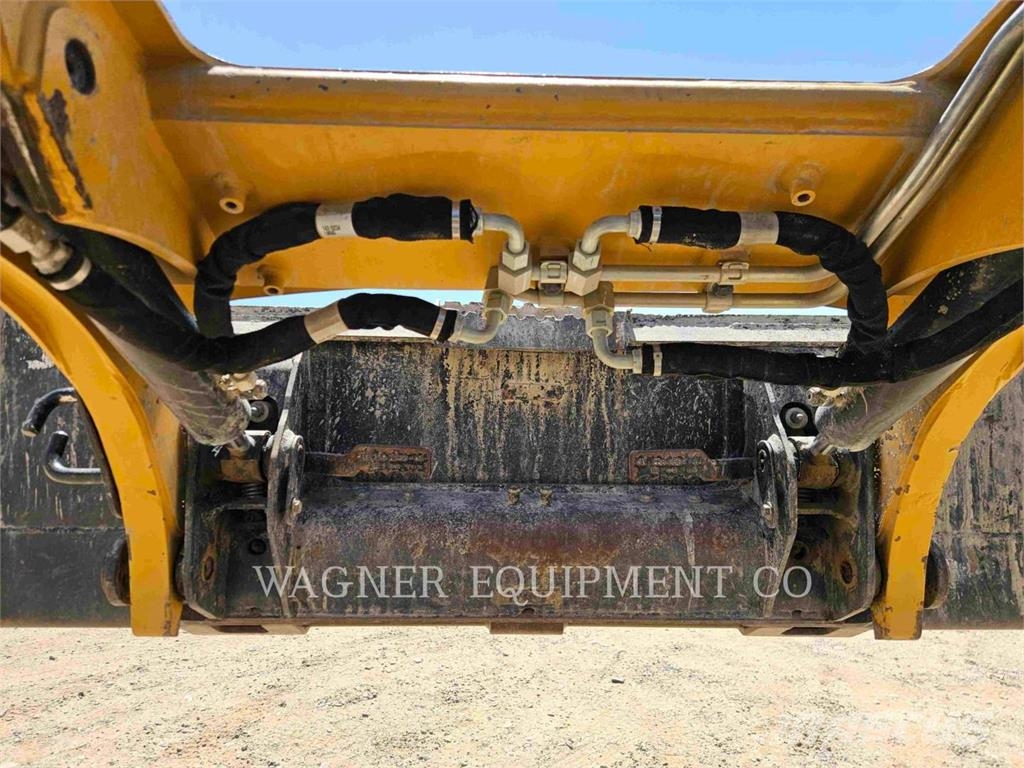 CAT 226B3 Skid steer mini nakladalci