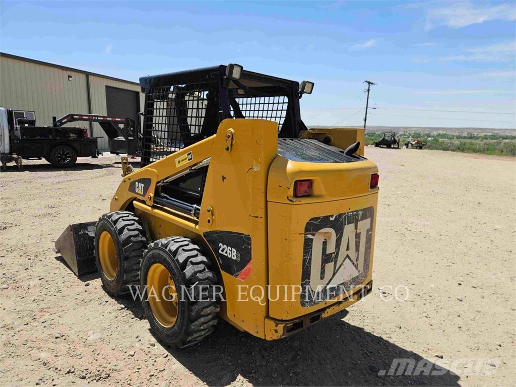 CAT 226B3 Skid steer mini nakladalci
